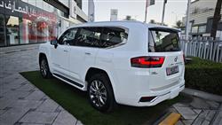 تۆیۆتا لاند کروزەر